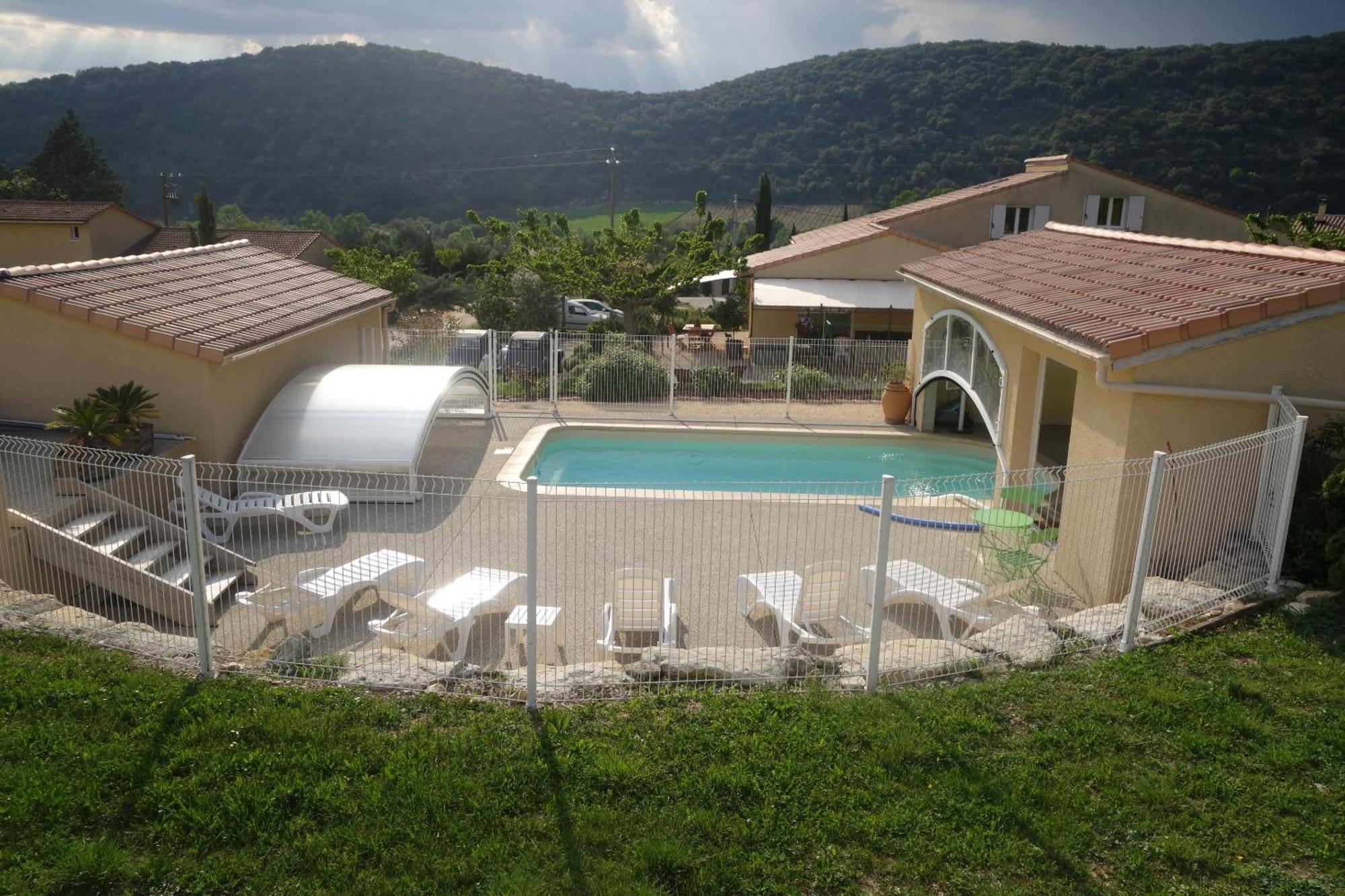 Gites Du Combeau Saint-Maurice-dʼIbie Buitenkant foto